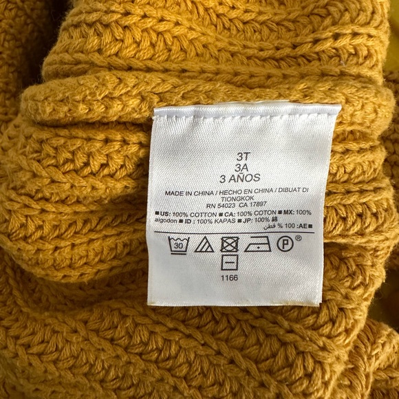 Beautiful Old Navy Knit Mustard Color Sweater - Picture 4 of 4